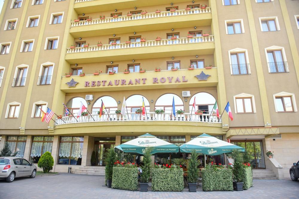 Royal Class Hotel Kaloşvar Dış mekan fotoğraf