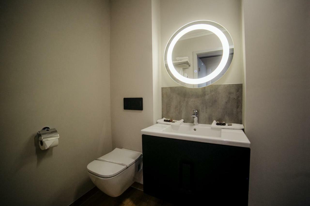 Royal Class Hotel Kaloşvar Dış mekan fotoğraf