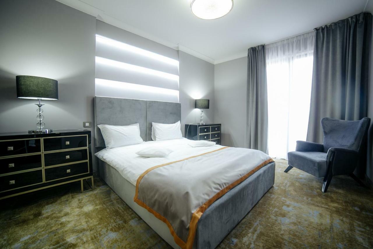 Royal Class Hotel Kaloşvar Dış mekan fotoğraf