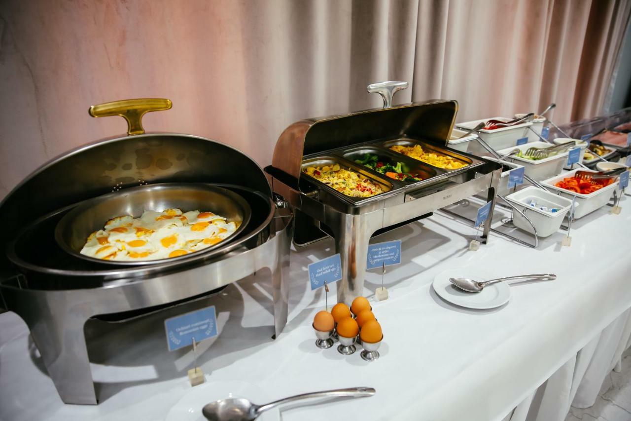 Royal Class Hotel Kaloşvar Dış mekan fotoğraf